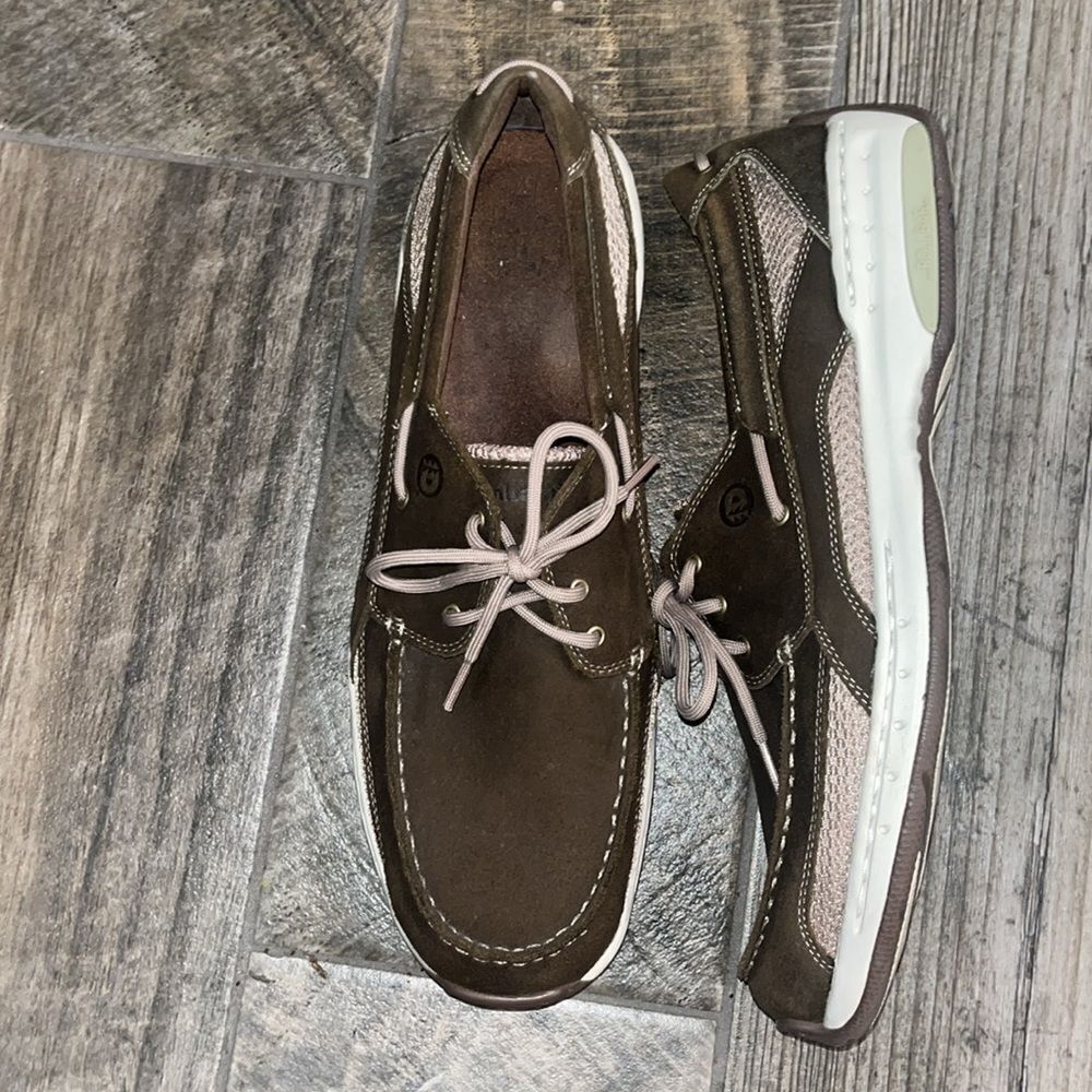 Dunham two tone suede leather Oxfords
